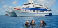 Learn to Dive Course - 4 & 5 Days - Divers Den image 2