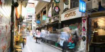 Walking Tour - Melbourne By Foot - Everything Australia