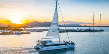 Cairns Dinner Cruise - Everything Australia