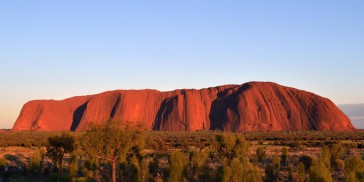 Uluru Sunrise & Guided Base Walk - Everything Australia