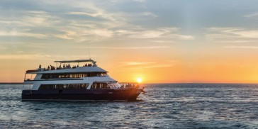 Darwin Harbour Sunset Dinner Cruise - Everything Australia