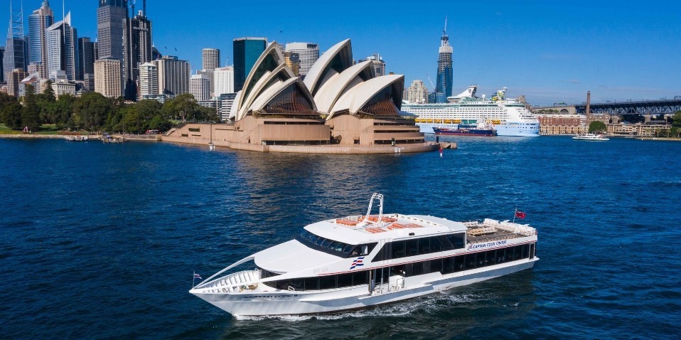 captain cook cruise sydney harbour lunch