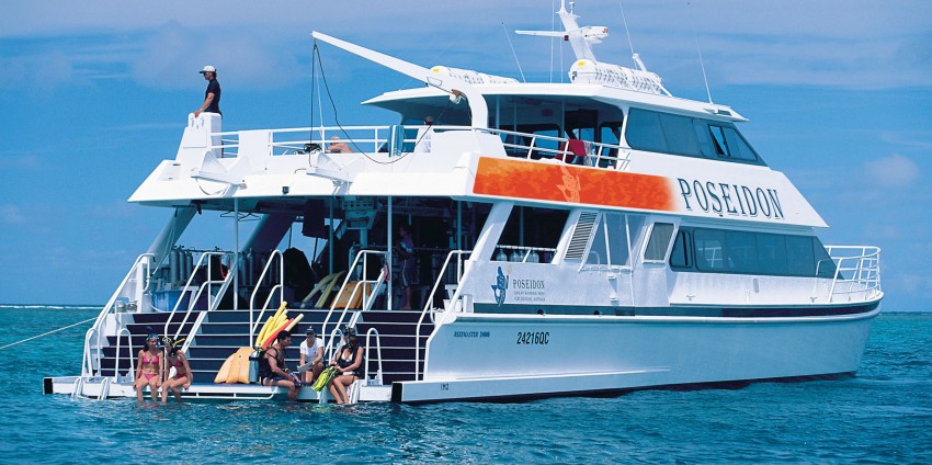 Reef Boat Day Trip - Port Douglas - Poseidon