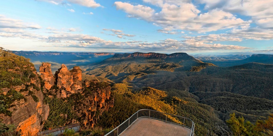 Blue Mountains & Australian Wildlife with Scenic World Rides & River Cruise